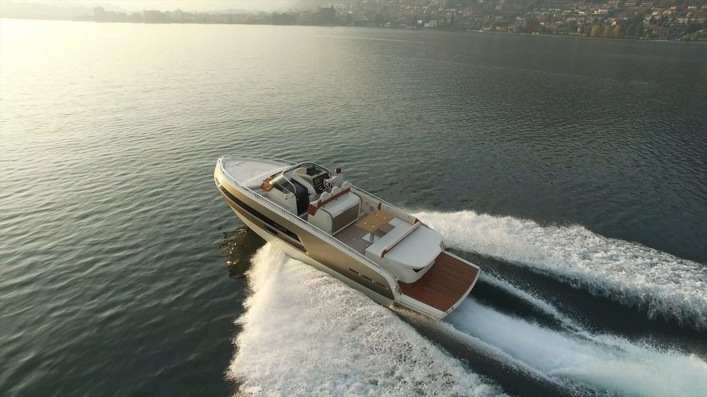The Boat Show | Invictus 370 GT
