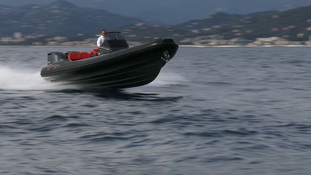 The Boat Show | Lomac  Adrenalina 90