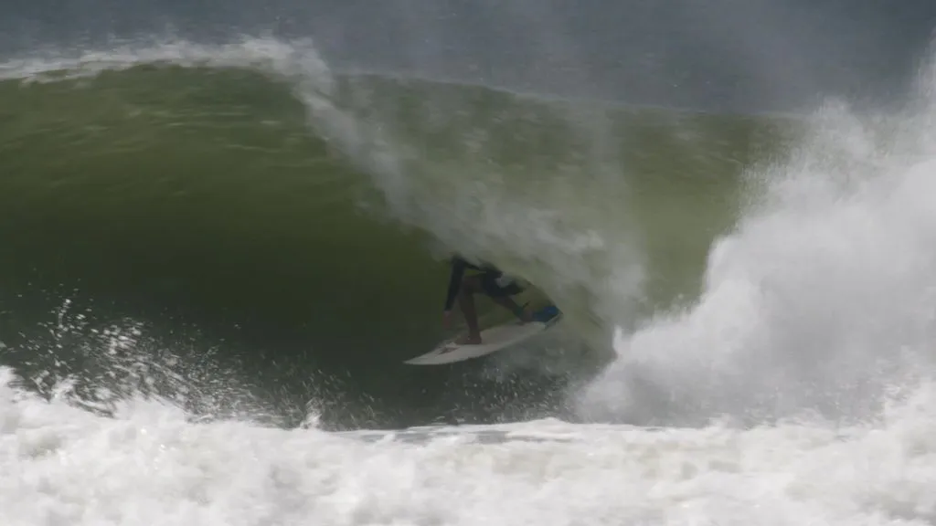Sessions: Pumping Kirra In April